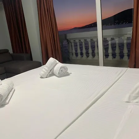 ホテル Dodona Sarandë