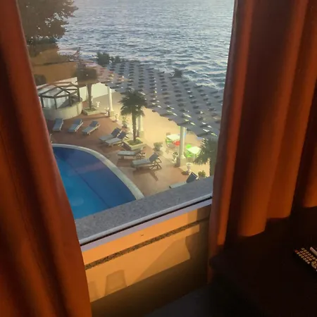 Dodona Sarandë